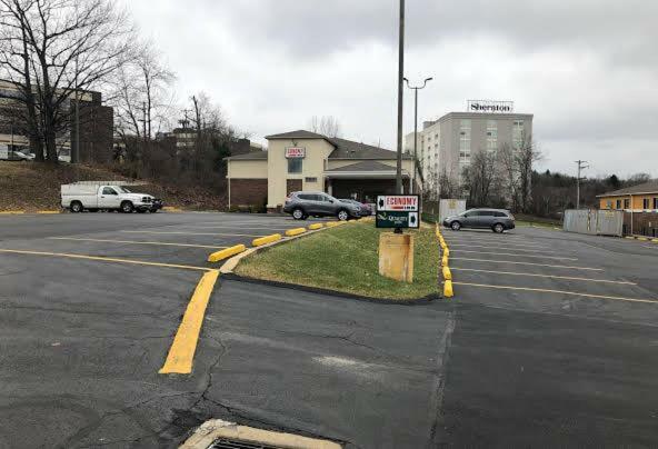 Moon Township Economy Inn Pittsburgh Airport מראה חיצוני תמונה